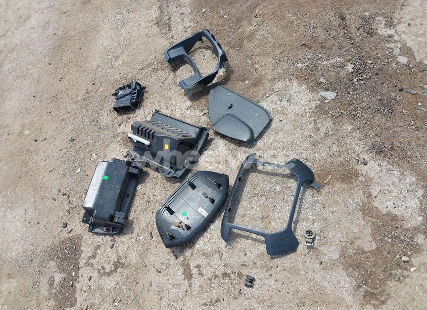 Photo 12 of 2018 Chevrolet Silverado 2500HD WT (VIN 1GC1KUEGXJF221101)