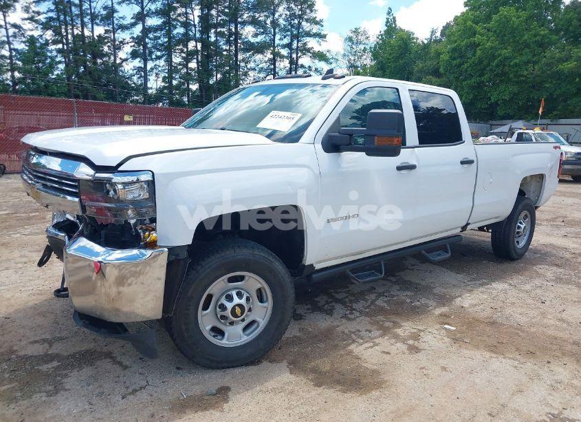 Photo 2 of 2018 Chevrolet Silverado 2500HD WT (VIN 1GC1KUEGXJF221101)