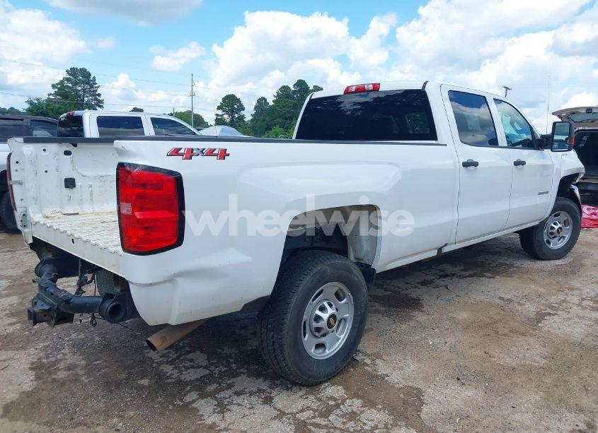 Photo 4 of 2018 Chevrolet Silverado 2500HD WT (VIN 1GC1KUEGXJF221101)