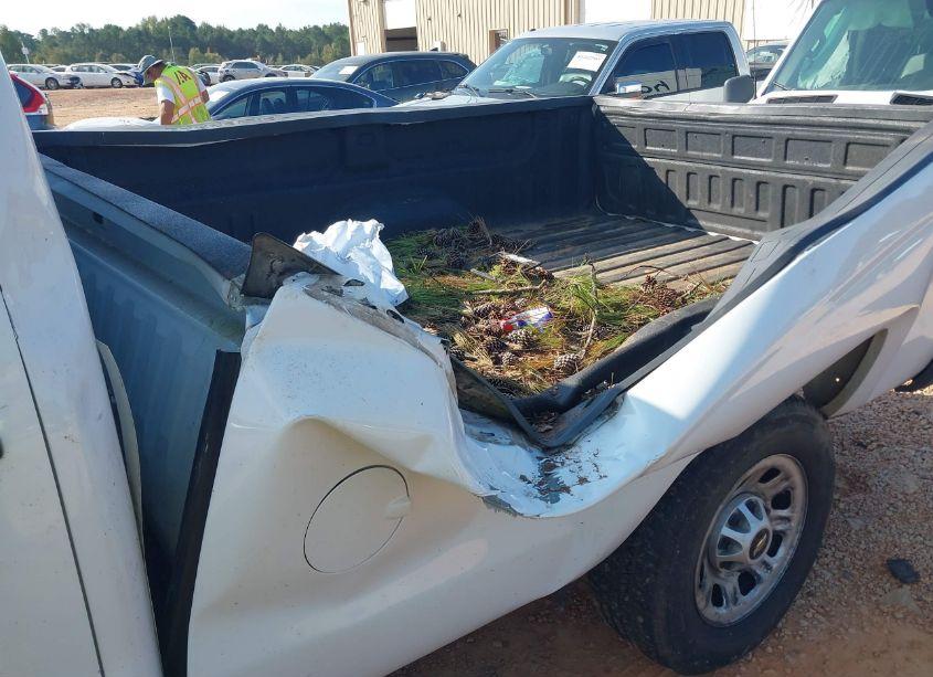 Photo 18 of 2018 Chevrolet Silverado 2500HD WT (VIN 1GC1KUEY0JF191549)