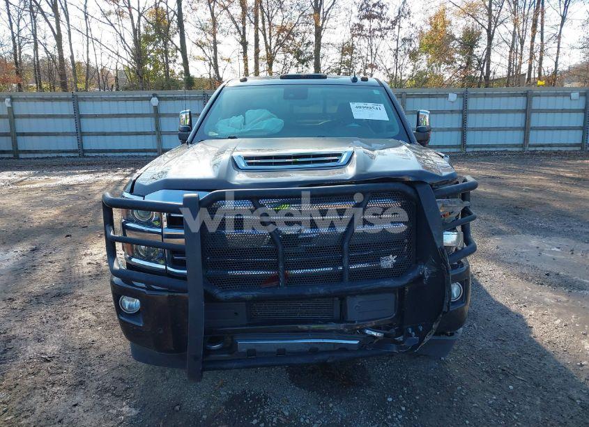 Photo 12 of 2019 Chevrolet Silverado 2500HD HIGH COUNTRY (VIN 1GC1KUEY0KF130106)