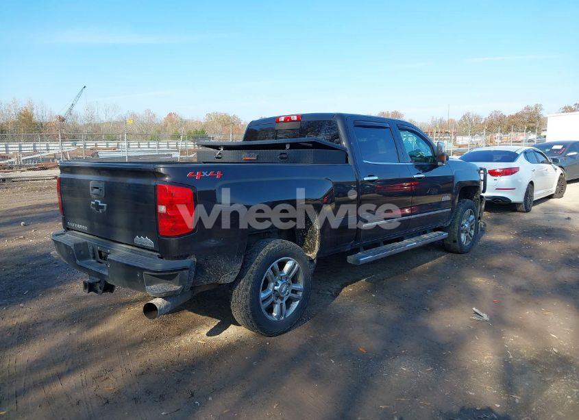 Photo 4 of 2019 Chevrolet Silverado 2500HD HIGH COUNTRY (VIN 1GC1KUEY0KF130106)