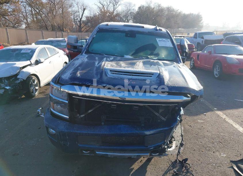 Photo 12 of 2019 Chevrolet Silverado 2500HD HIGH COUNTRY (VIN 1GC1KUEY1KF117252)