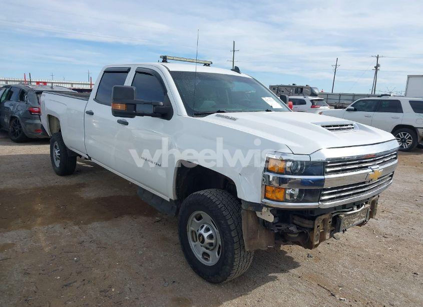 2017 Chevrolet Silverado 2500HD WT (VIN 1GC1KUEY2HF235285) main photo