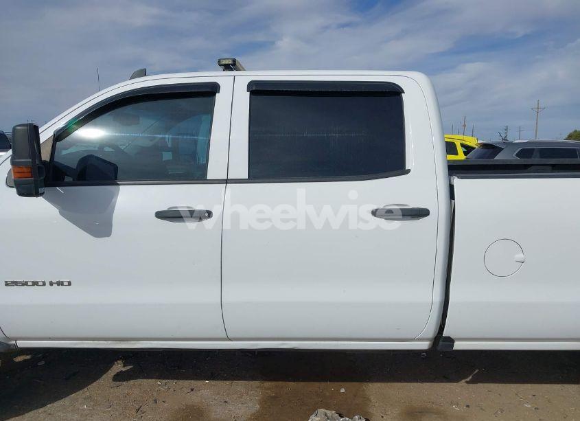 Photo 14 of 2017 Chevrolet Silverado 2500HD WT (VIN 1GC1KUEY2HF235285)