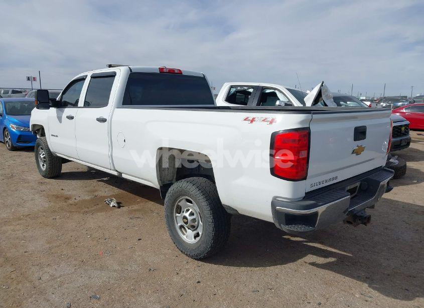 Photo 3 of 2017 Chevrolet Silverado 2500HD WT (VIN 1GC1KUEY2HF235285)