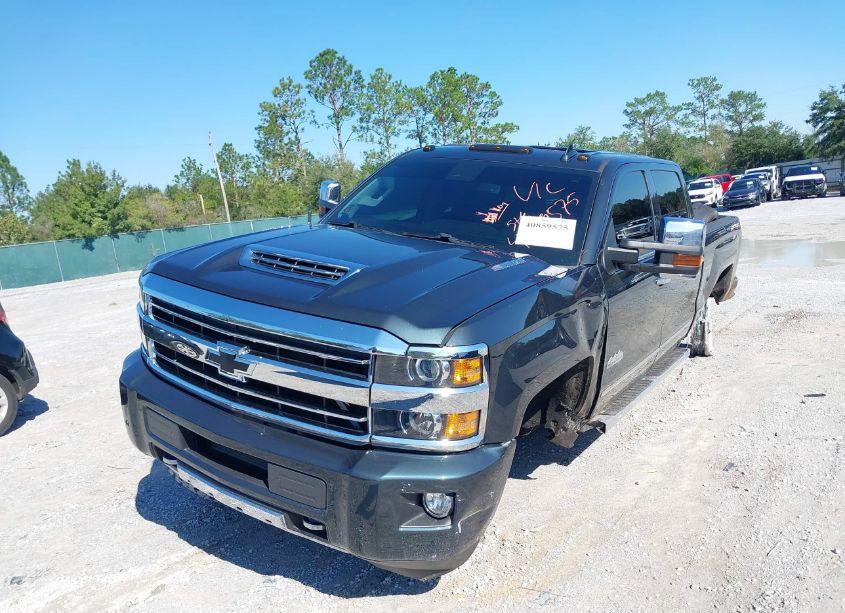 Photo 2 of 2019 Chevrolet Silverado 2500HD HIGH COUNTRY (VIN 1GC1KUEY3KF207518)