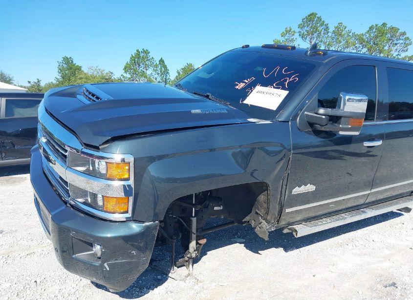 Photo 6 of 2019 Chevrolet Silverado 2500HD HIGH COUNTRY (VIN 1GC1KUEY3KF207518)