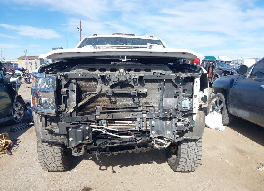 Photo 12 of 2019 Chevrolet Silverado 2500HD HIGH COUNTRY (VIN 1GC1KUEY4KF193645)