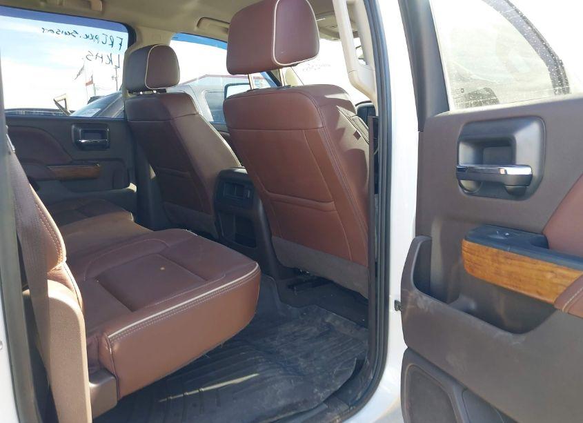 Photo 8 of 2019 Chevrolet Silverado 2500HD HIGH COUNTRY (VIN 1GC1KUEY4KF193645)