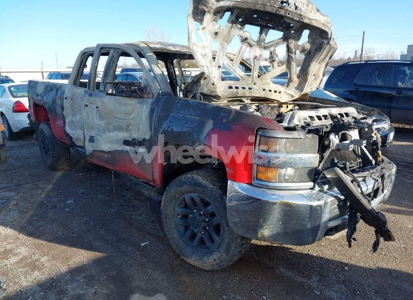 2017 Chevrolet Silverado K2500 HEAVY DUTY (VIN 1GC1KUEY6HF192117) main photo