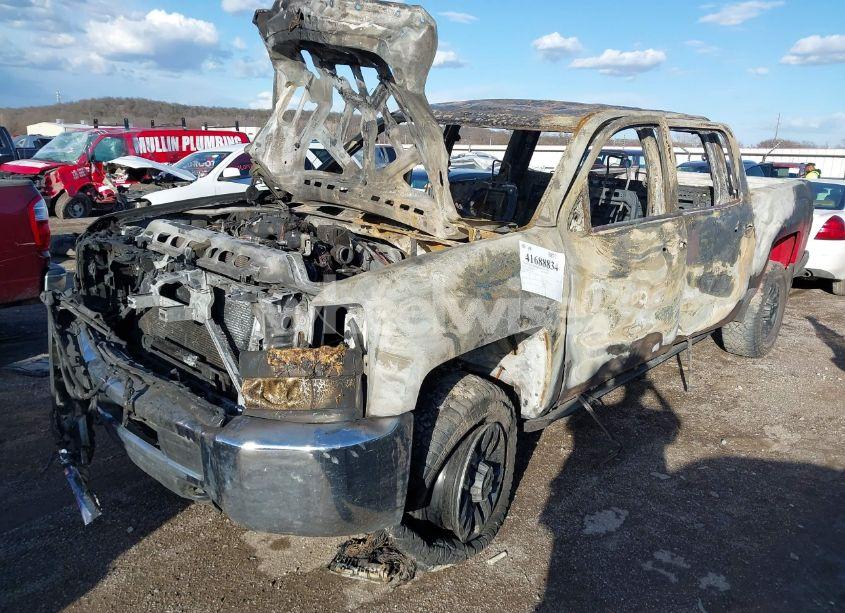 Photo 2 of 2017 Chevrolet Silverado K2500 HEAVY DUTY (VIN 1GC1KUEY6HF192117)