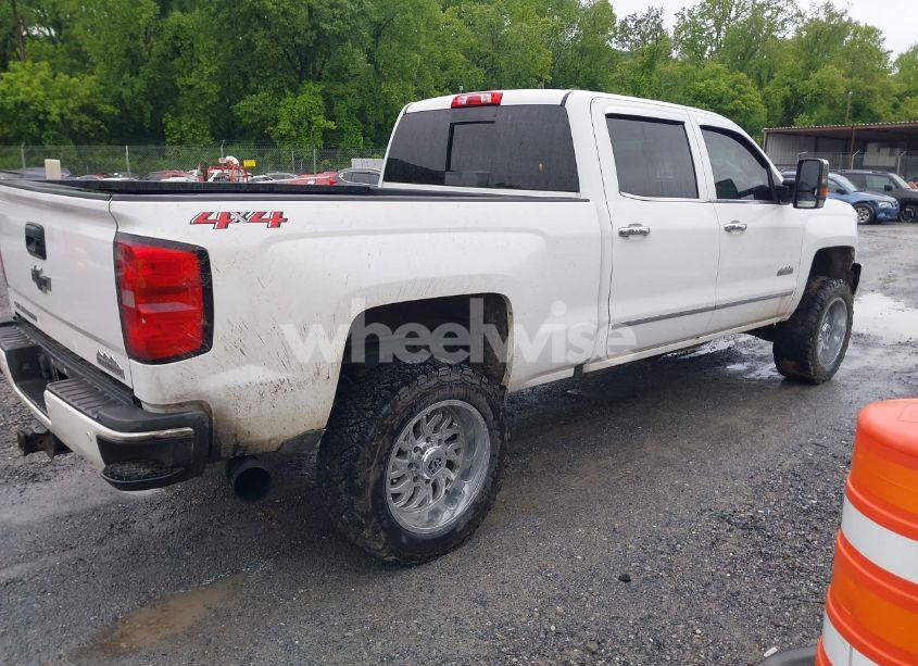 Photo 4 of 2019 Chevrolet Silverado 2500HD HIGH COUNTRY (VIN 1GC1KUEY6KF247124)