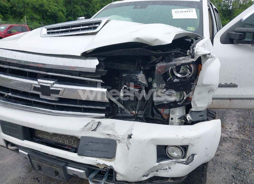 Photo 6 of 2019 Chevrolet Silverado 2500HD HIGH COUNTRY (VIN 1GC1KUEY6KF247124)