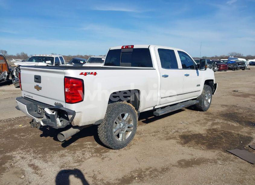 Photo 4 of 2019 Chevrolet Silverado 2500HD HIGH COUNTRY (VIN 1GC1KUEY7KF138221)