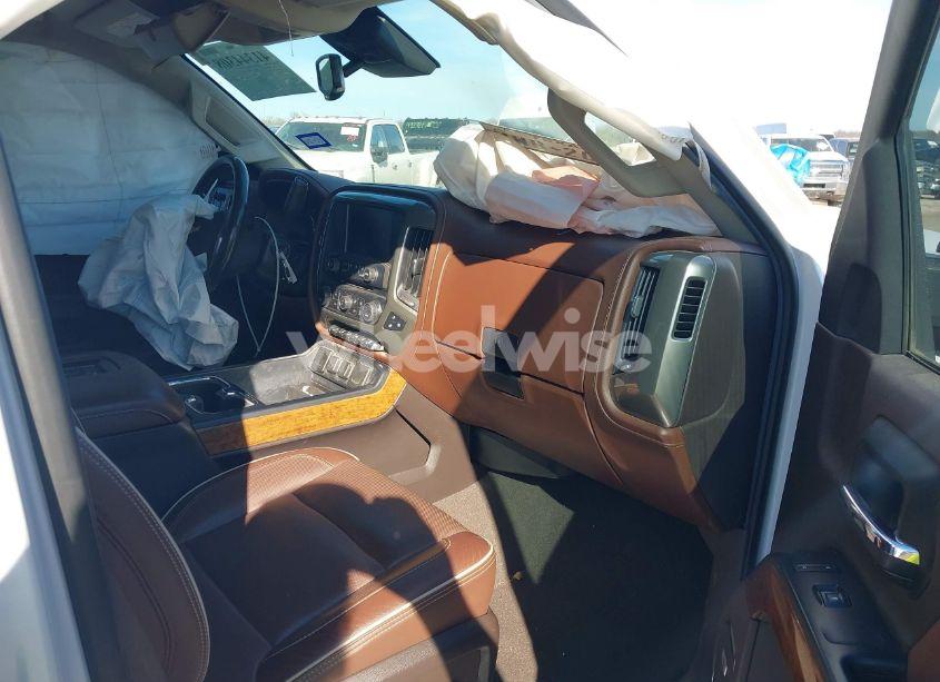 Photo 5 of 2019 Chevrolet Silverado 2500HD HIGH COUNTRY (VIN 1GC1KUEY7KF138221)