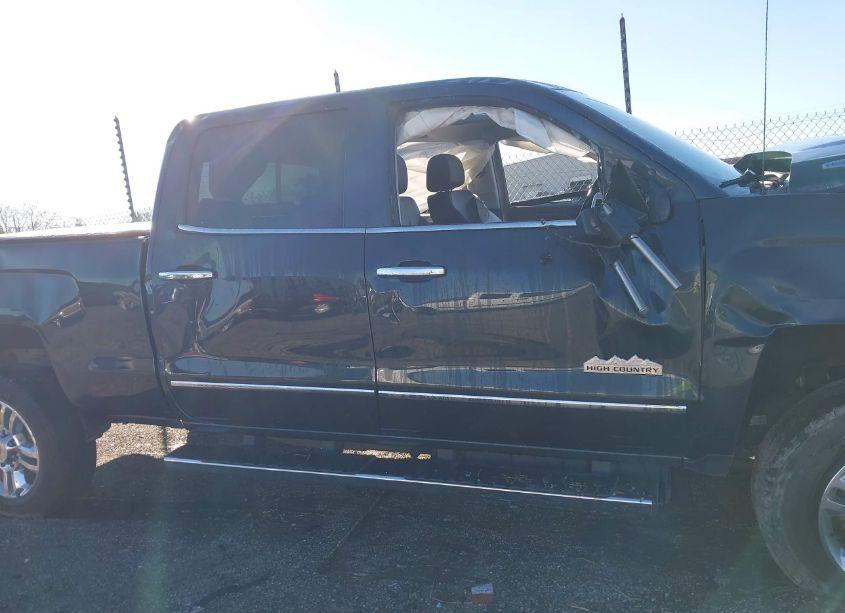 Photo 14 of 2019 Chevrolet Silverado 2500HD HIGH COUNTRY (VIN 1GC1KUEY7KF150515)