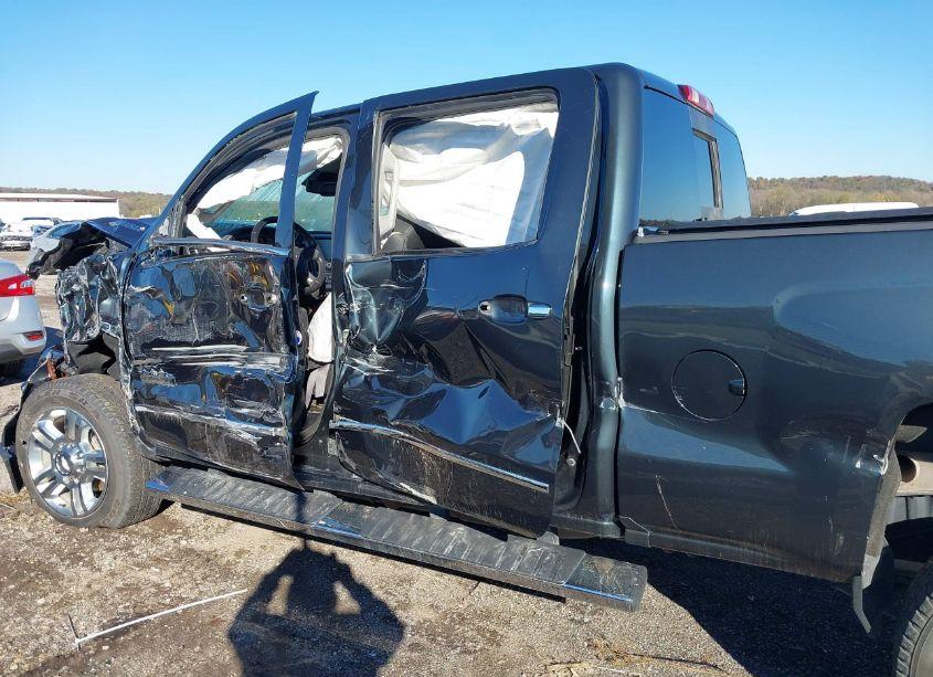 Photo 15 of 2019 Chevrolet Silverado 2500HD HIGH COUNTRY (VIN 1GC1KUEY7KF150515)