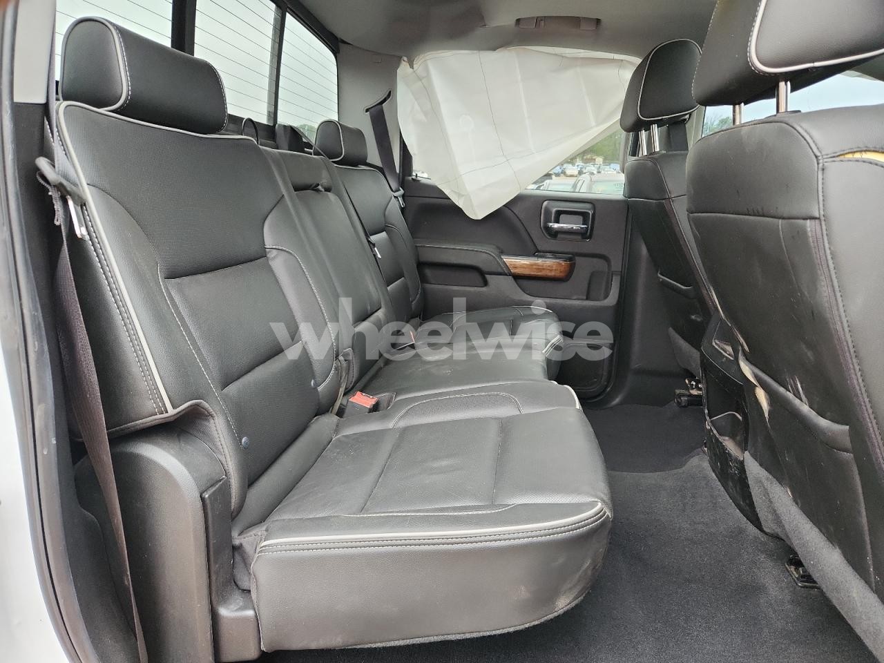 Photo 10 of 2019 CHEVROLET SILVERADO K2500 HIGH COUNTRY (VIN 1GC1KUEY9KF163248)