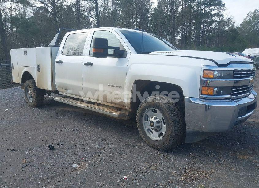 2018 Chevrolet Silverado 2500HD WT (VIN 1GC1KUEYXJF212682) main photo