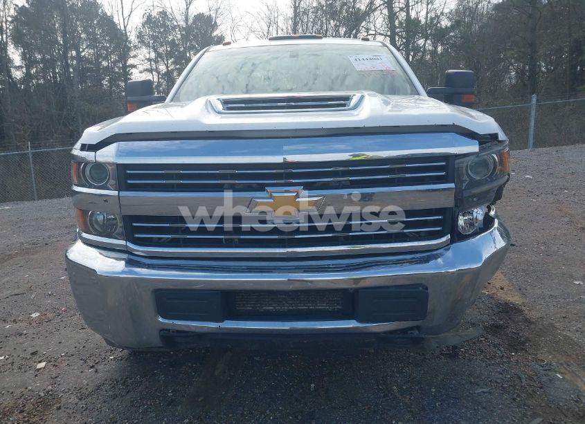 Photo 12 of 2018 Chevrolet Silverado 2500HD WT (VIN 1GC1KUEYXJF212682)