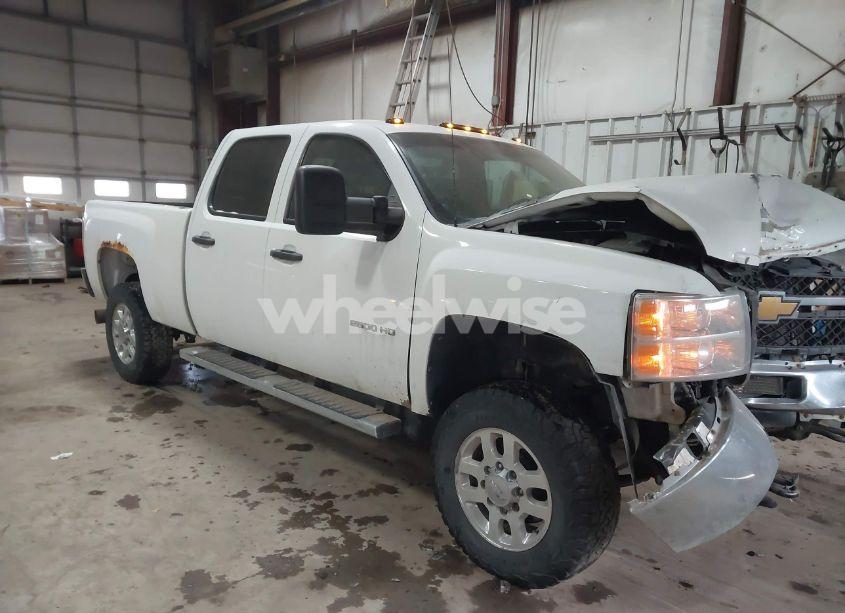 2014 Chevrolet Silverado 2500HD WORK TRUCK (VIN 1GC1KVC80EF184146) main photo
