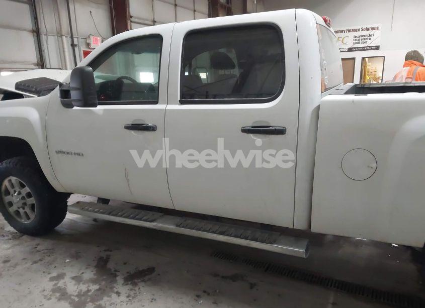 Photo 14 of 2014 Chevrolet Silverado 2500HD WORK TRUCK (VIN 1GC1KVC80EF184146)