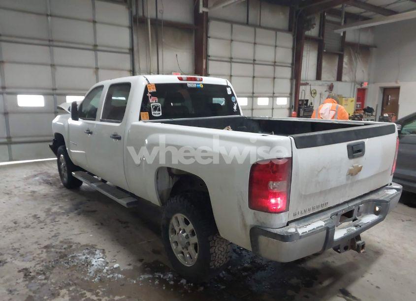 Photo 3 of 2014 Chevrolet Silverado 2500HD WORK TRUCK (VIN 1GC1KVC80EF184146)