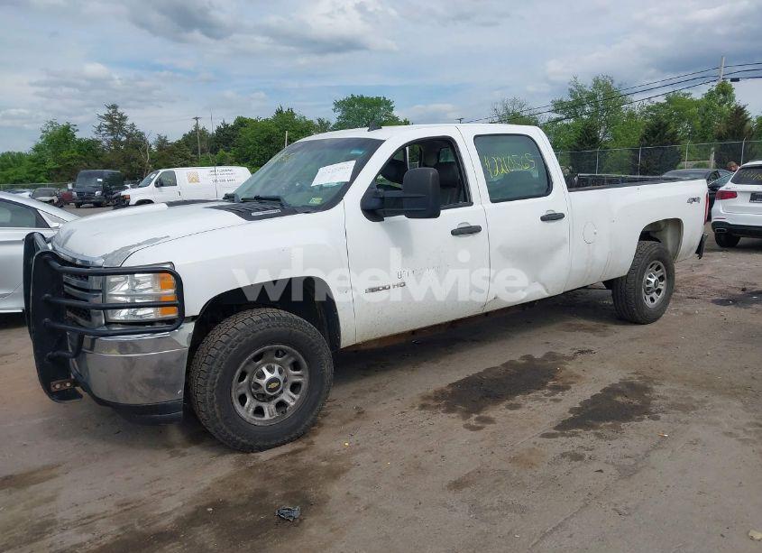 Photo 2 of 2013 Chevrolet Silverado 2500HD WORK TRUCK (VIN 1GC1KVC85DF201179)