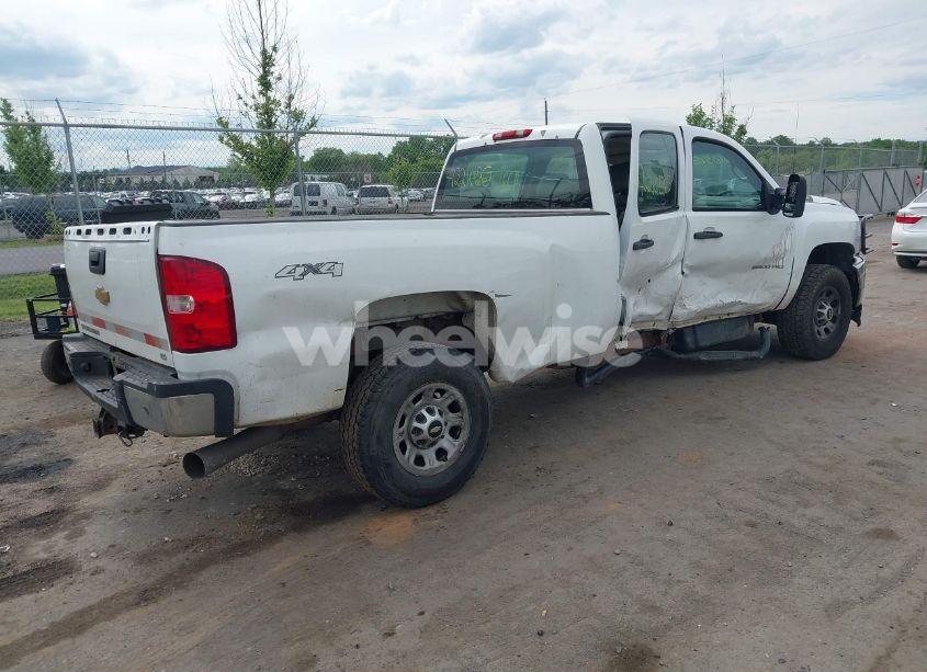 Photo 4 of 2013 Chevrolet Silverado 2500HD WORK TRUCK (VIN 1GC1KVC85DF201179)