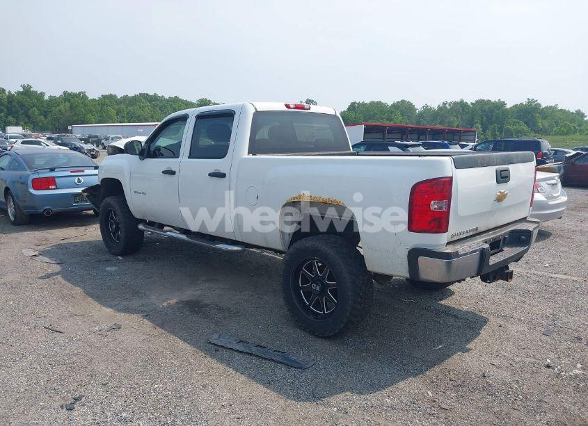 Photo 3 of 2013 Chevrolet Silverado 2500HD WORK TRUCK (VIN 1GC1KVCG3DF101802)