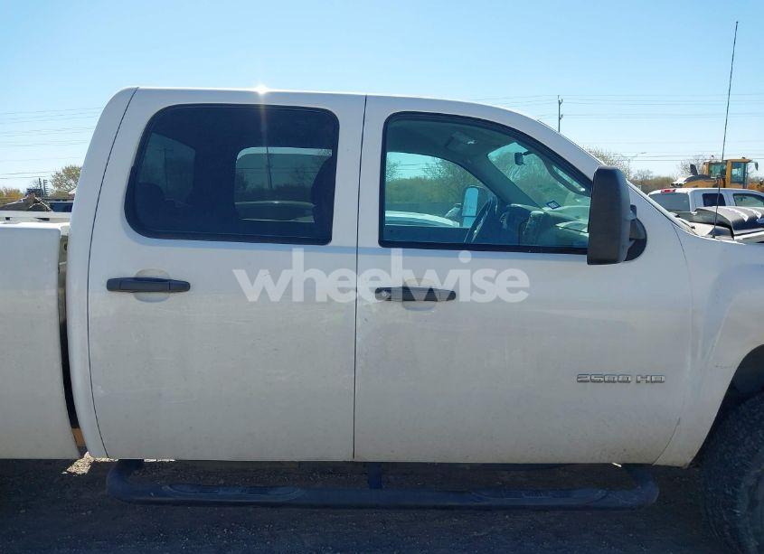 Photo 13 of 2011 Chevrolet Silverado 2500HD WORK TRUCK (VIN 1GC1KVCG4BF165165)