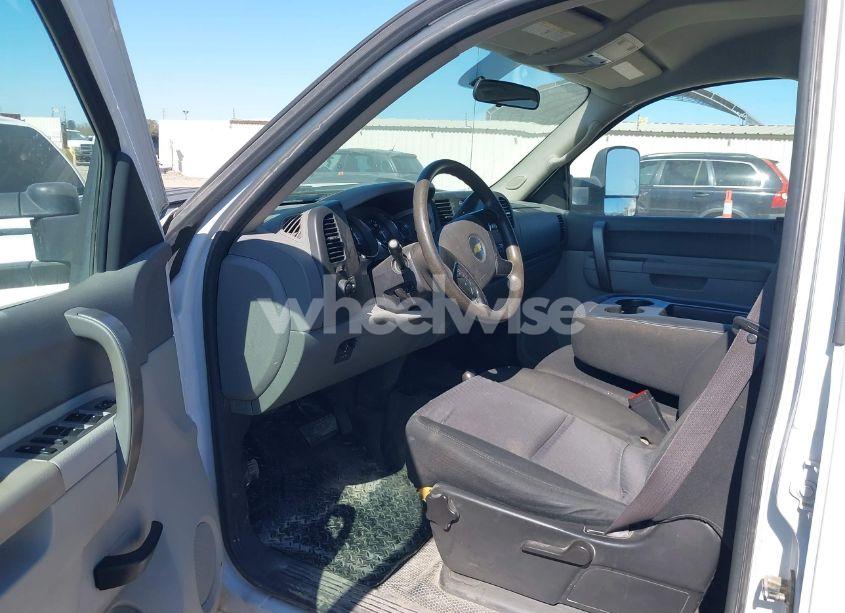 Photo 5 of 2011 Chevrolet Silverado 2500HD WORK TRUCK (VIN 1GC1KVCG4BF165165)