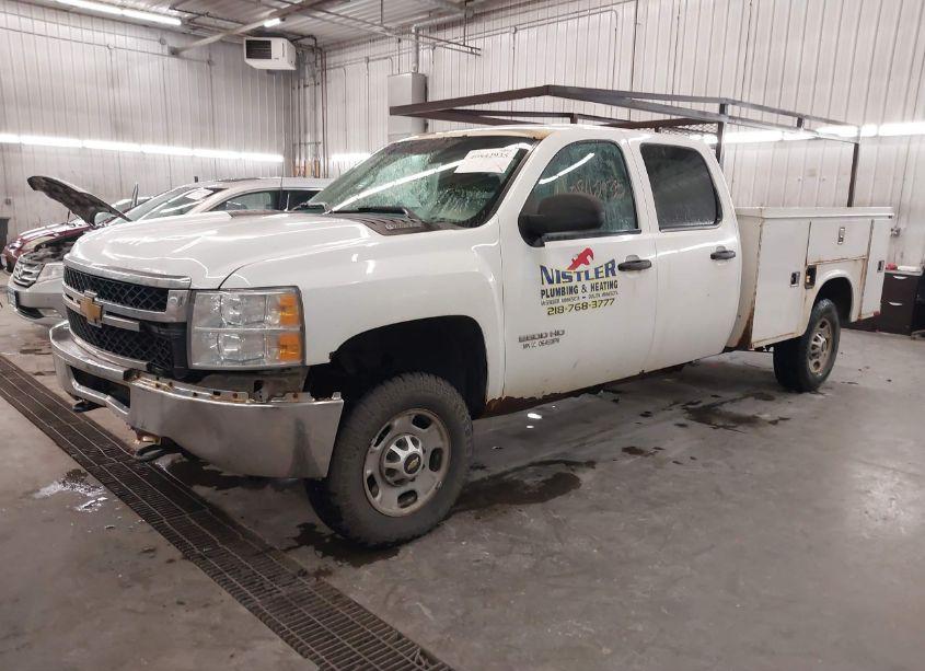 Photo 2 of 2014 Chevrolet Silverado 2500HD WORK TRUCK (VIN 1GC1KVCG6EF126369)