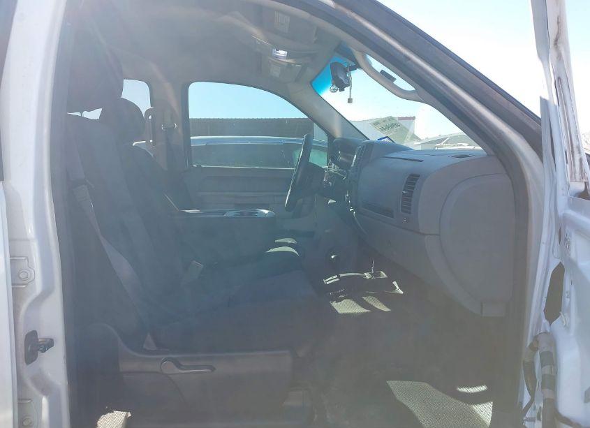 Photo 5 of 2013 Chevrolet Silverado 2500HD WORK TRUCK (VIN 1GC1KVCG9DF230742)