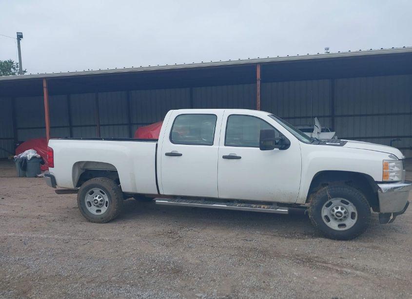 Photo 13 of 2011 Chevrolet Silverado 2500HD WORK TRUCK (VIN 1GC1KVCGXBF183184)