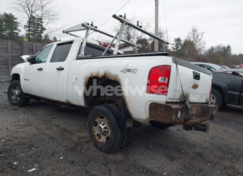 Photo 3 of 2011 Chevrolet Silverado 2500HD WORK TRUCK (VIN 1GC1KVCGXBF263603)