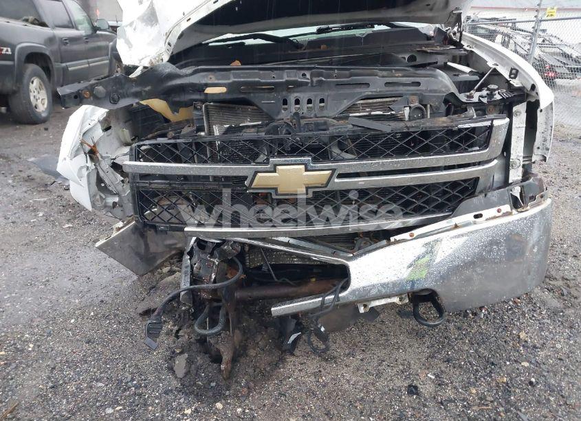 Photo 6 of 2011 Chevrolet Silverado 2500HD WORK TRUCK (VIN 1GC1KVCGXBF263603)