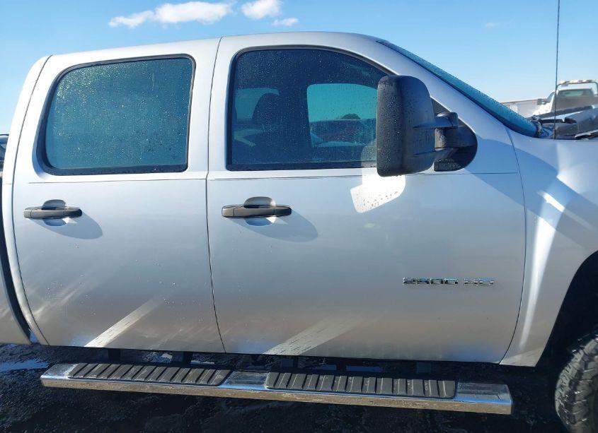 Photo 13 of 2013 Chevrolet Silverado 2500HD WORK TRUCK (VIN 1GC1KVCGXDF126003)