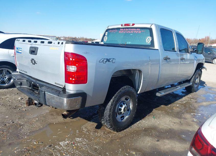 Photo 4 of 2013 Chevrolet Silverado 2500HD WORK TRUCK (VIN 1GC1KVCGXDF126003)