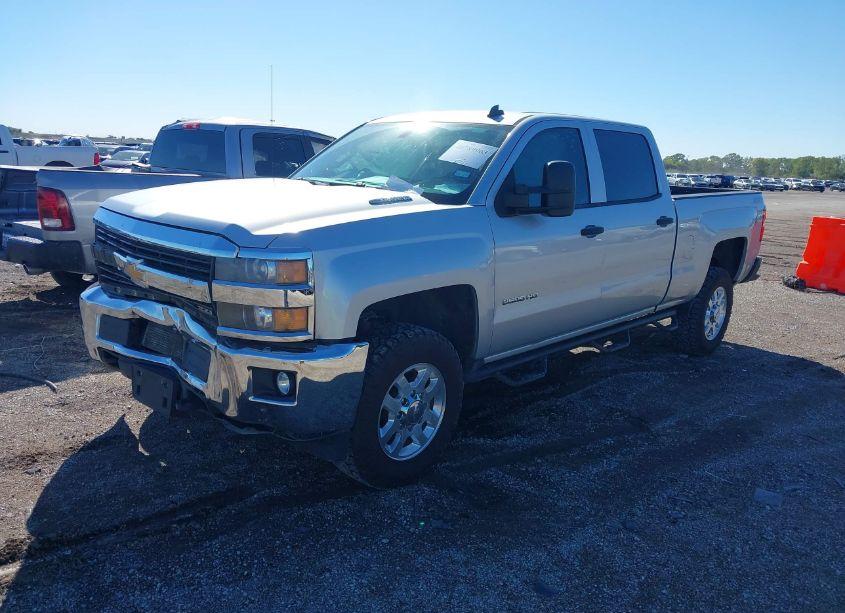 Photo 2 of 2015 Chevrolet Silverado 2500HD LT (VIN 1GC1KVE80FF115648)