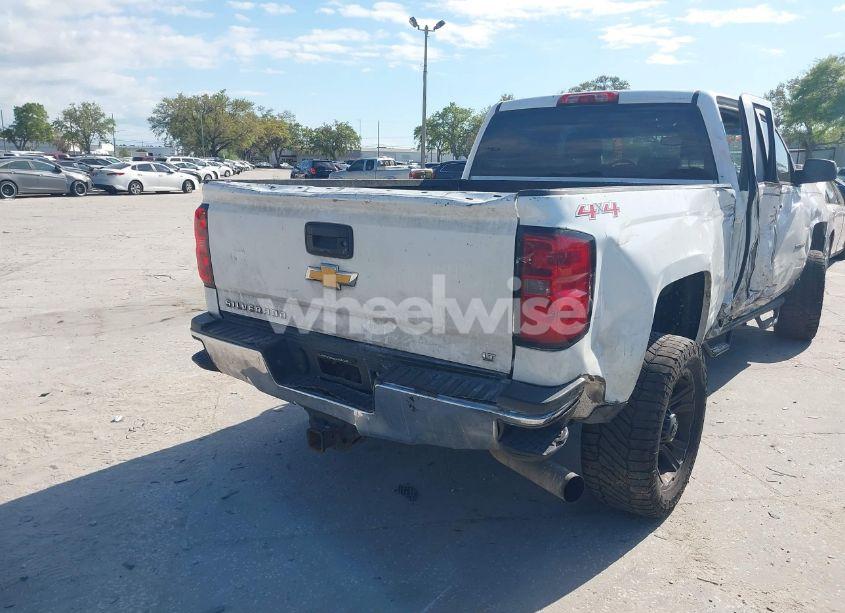 Photo 18 of 2015 Chevrolet Silverado 2500HD LT (VIN 1GC1KVE80FF173873)