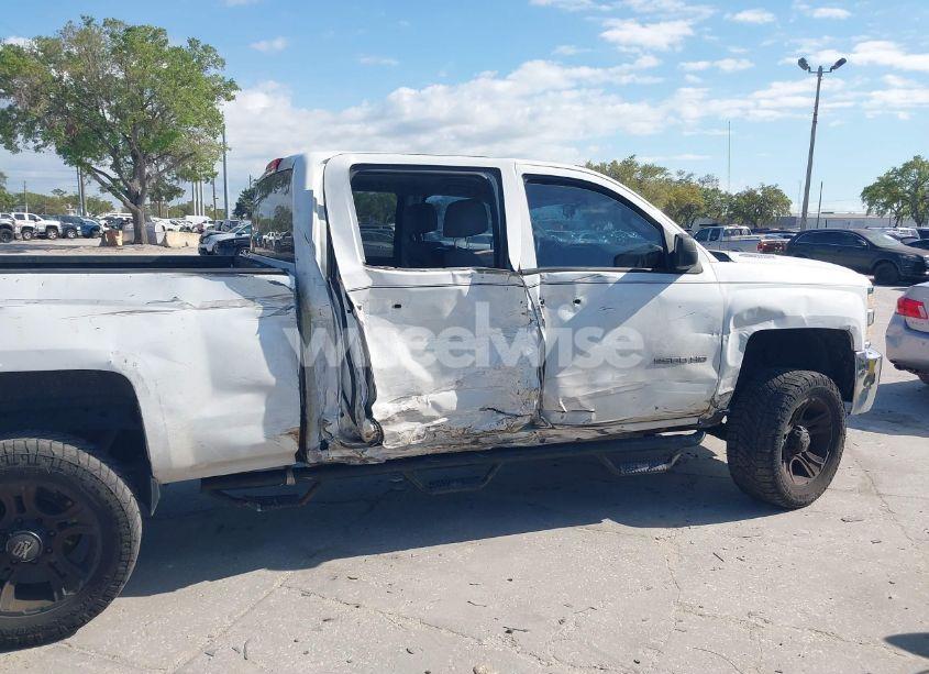Photo 6 of 2015 Chevrolet Silverado 2500HD LT (VIN 1GC1KVE80FF173873)