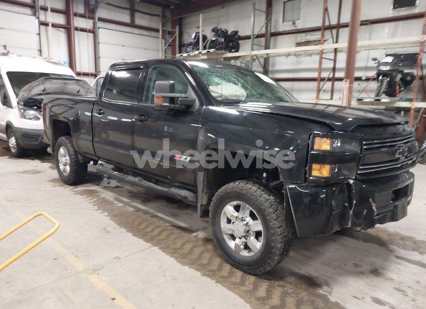 2016 Chevrolet Silverado 2500HD LT (VIN 1GC1KVE81GF293764) main photo