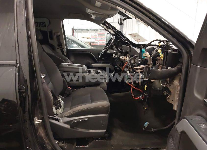 Photo 5 of 2015 Chevrolet Silverado 2500HD LT (VIN 1GC1KVE82FF105963)