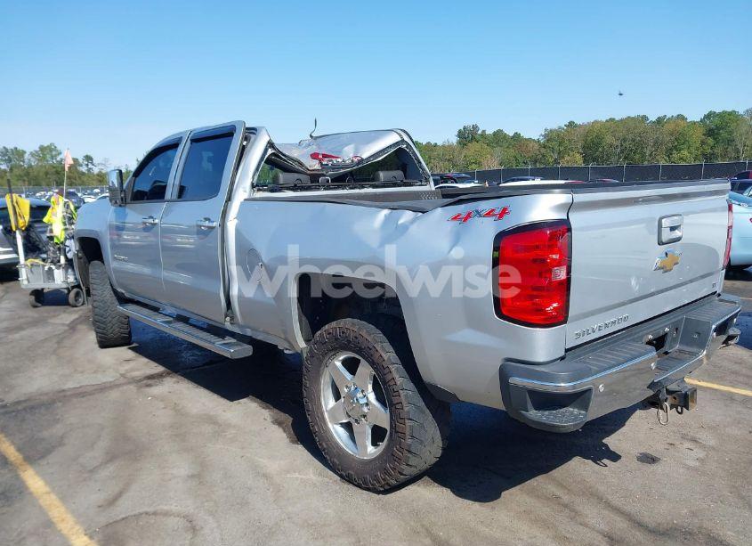 Photo 3 of 2015 Chevrolet Silverado 2500HD LT (VIN 1GC1KVE82FF138865)