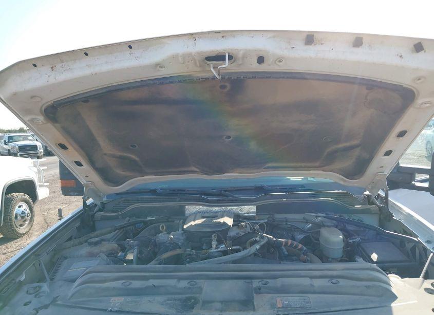 Photo 10 of 2016 Chevrolet Silverado 2500HD LT (VIN 1GC1KVE85GF216928)