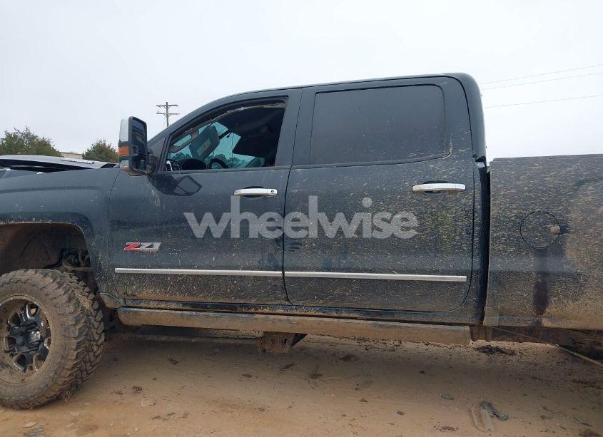 Photo 14 of 2016 Chevrolet Silverado 2500HD LT (VIN 1GC1KVE85GF250173)