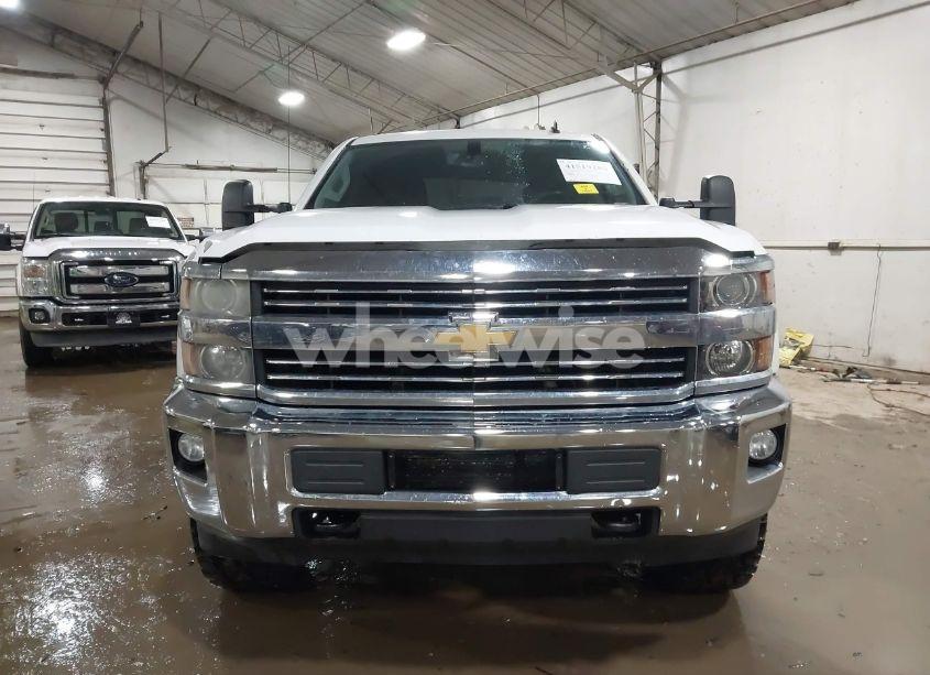 Photo 12 of 2015 Chevrolet Silverado 2500HD LT (VIN 1GC1KVE86FF158469)
