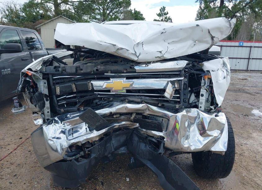 Photo 13 of 2015 Chevrolet Silverado 2500HD LT (VIN 1GC1KVE87FF572957)